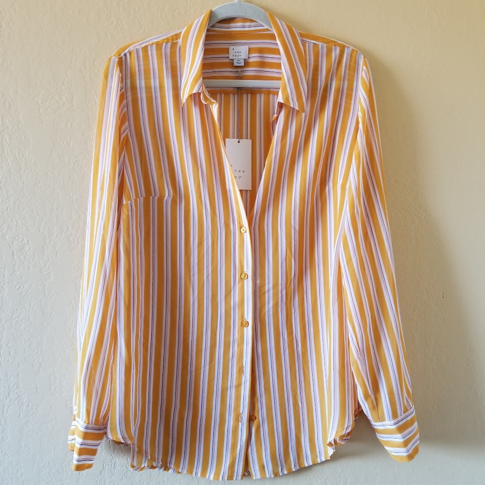 💛 Sheer button up